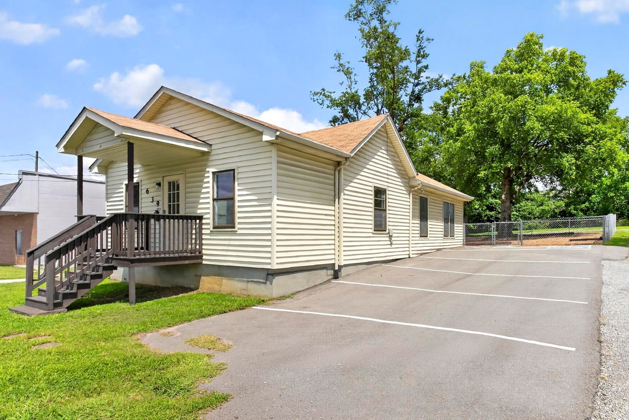 639 E Old Hickory Blvd