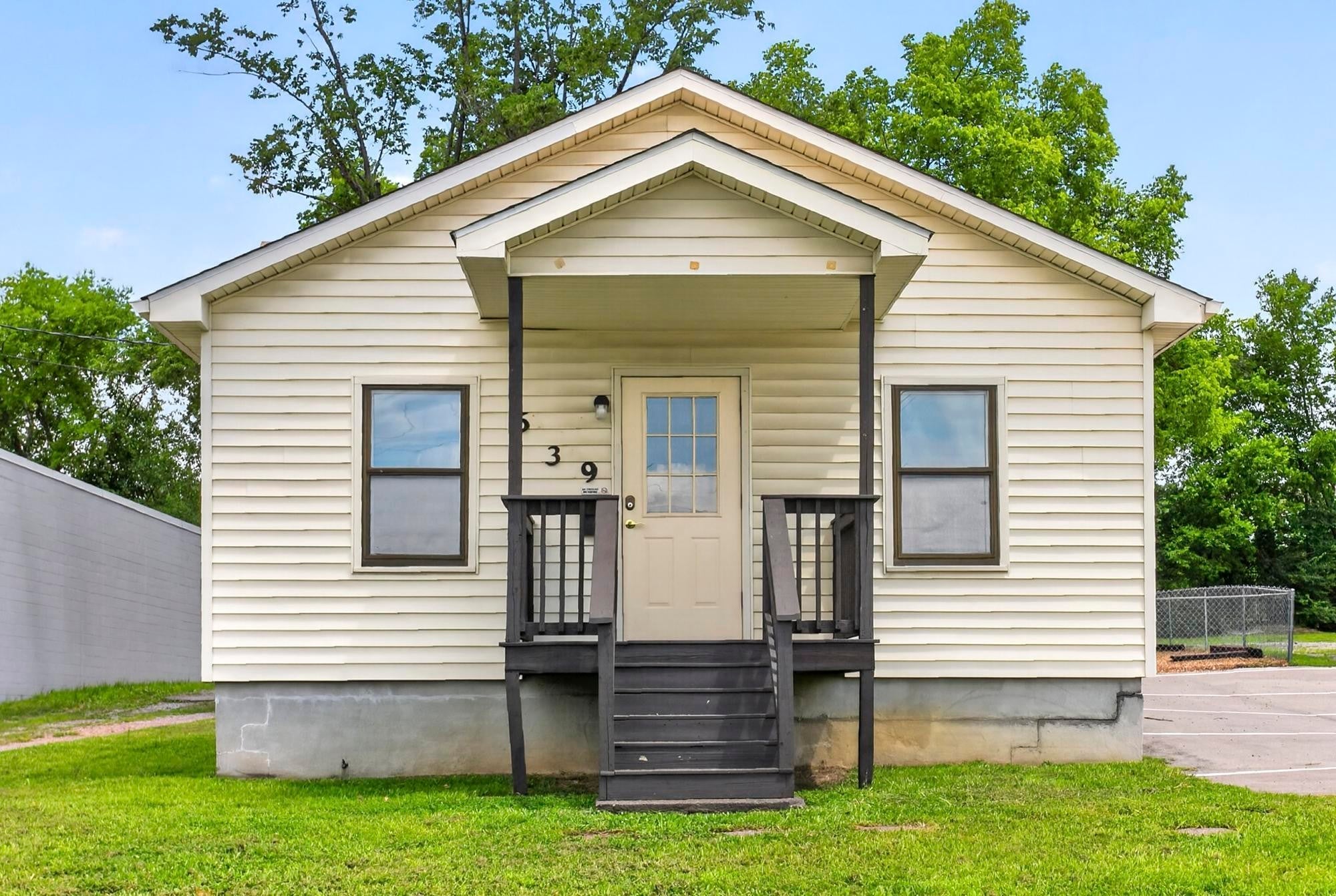 639 E Old Hickory Blvd