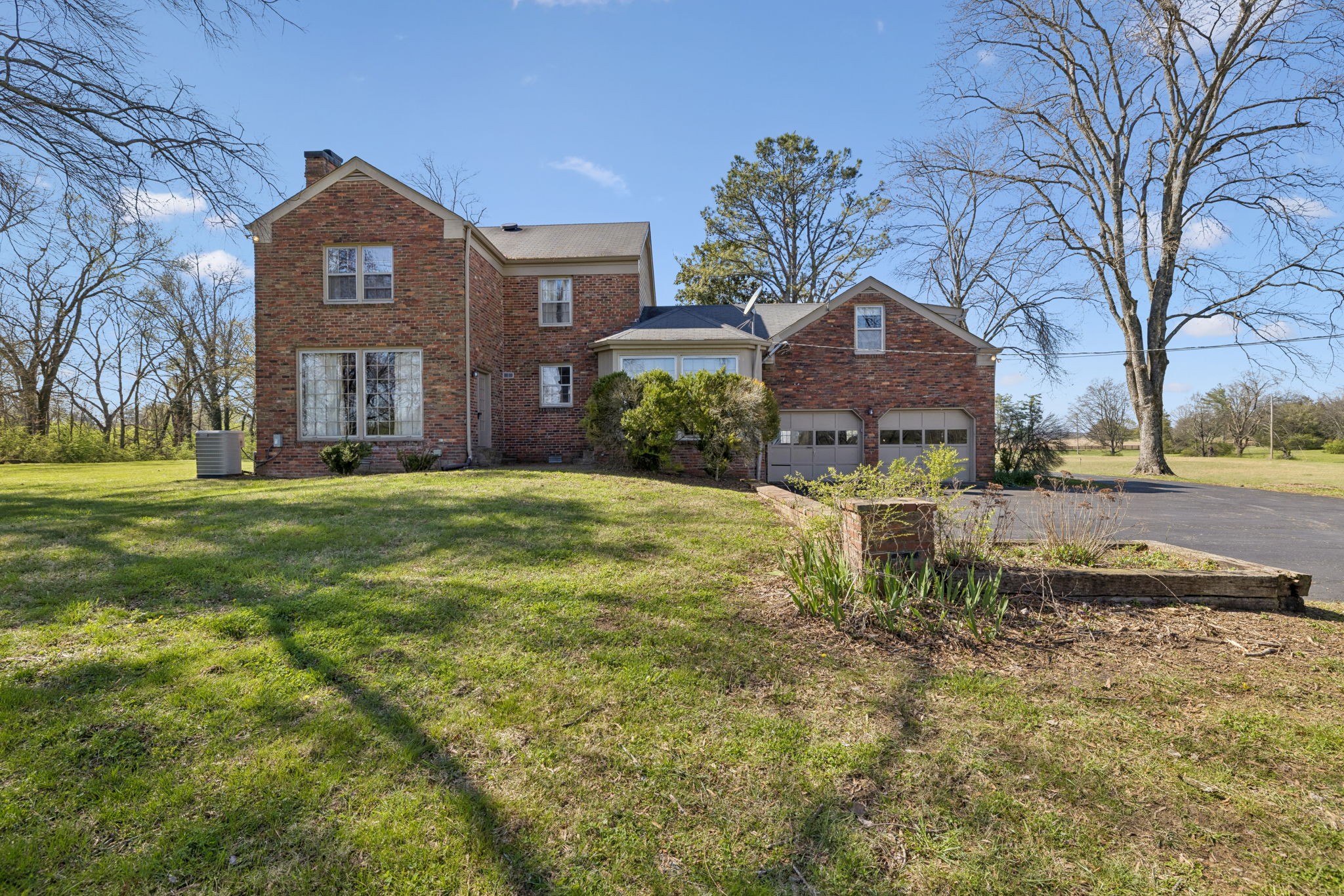 1519 Old Hillsboro Rd