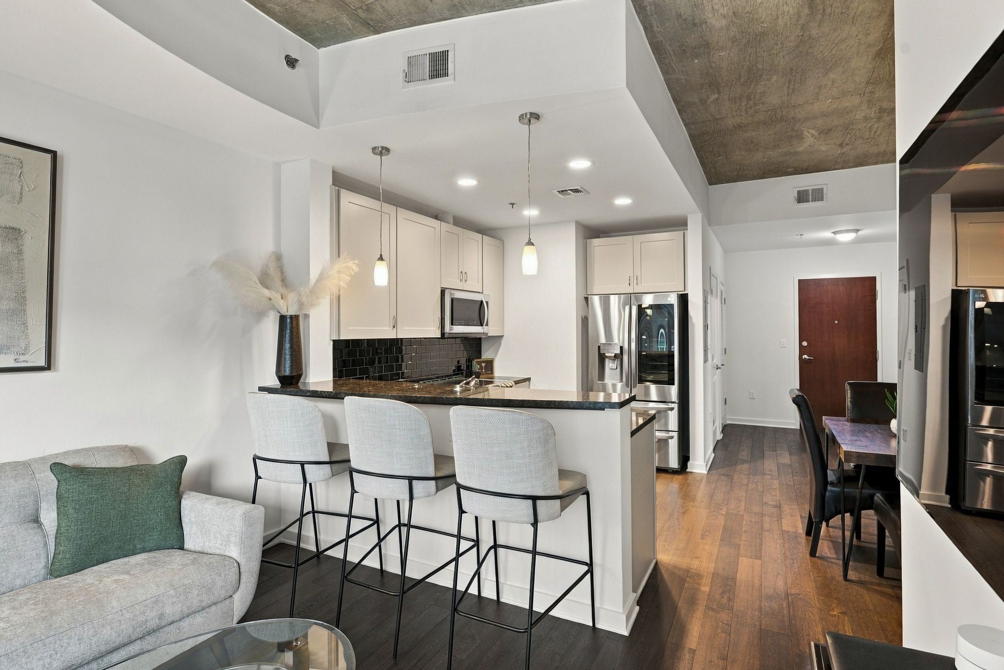 301 Demonbreun St 1120