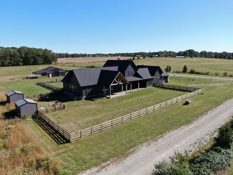 128 Emma Ln Hohenwald TN 38462