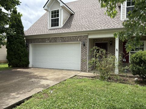 2135 Deer Valley Dr Spring Hill TN 37174