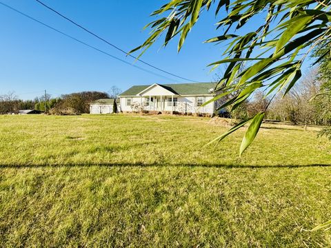 Photo of 510 Gant Rd, Shelbyville, TN 37160 (MLS # 3061004)