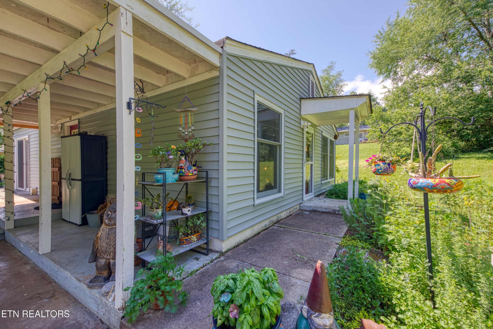 1204 Columbine Circle