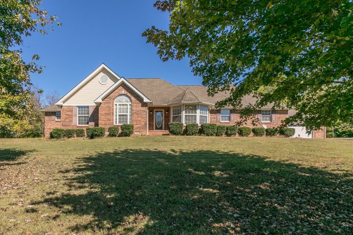 Photo 1 of 34 — 404 Amber Ct, Spring Hill, TN 37174
