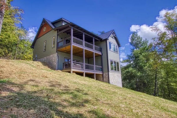 1504 BEAR VALLEY RD, SEVIERVILLE, TN 37876 - Image fda4ff9b09d1f58b3d46bc202db6d364/3390576307