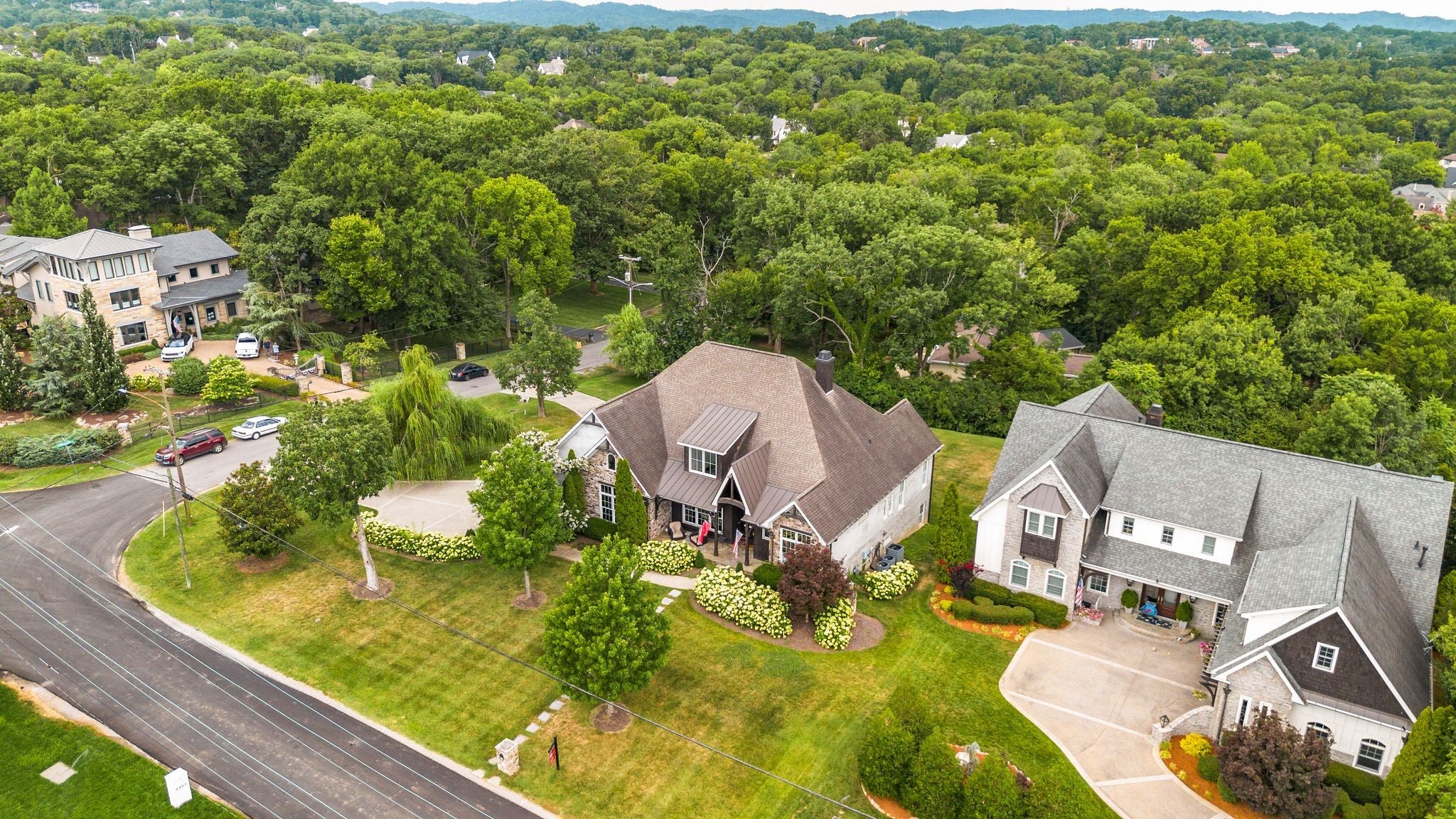 4-bed listing at 3333 Trimble Rd, Nashville