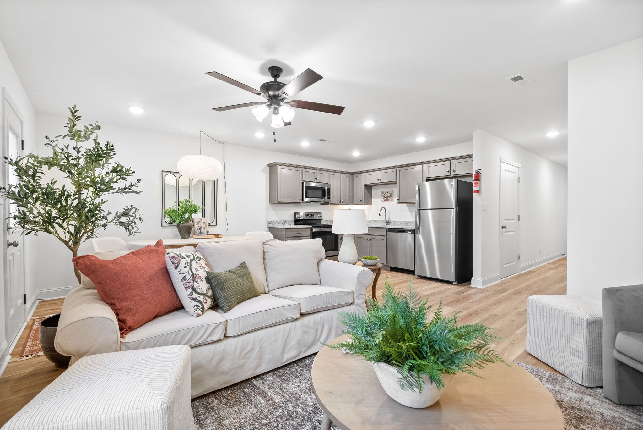 940 Britton Springs Rd 105