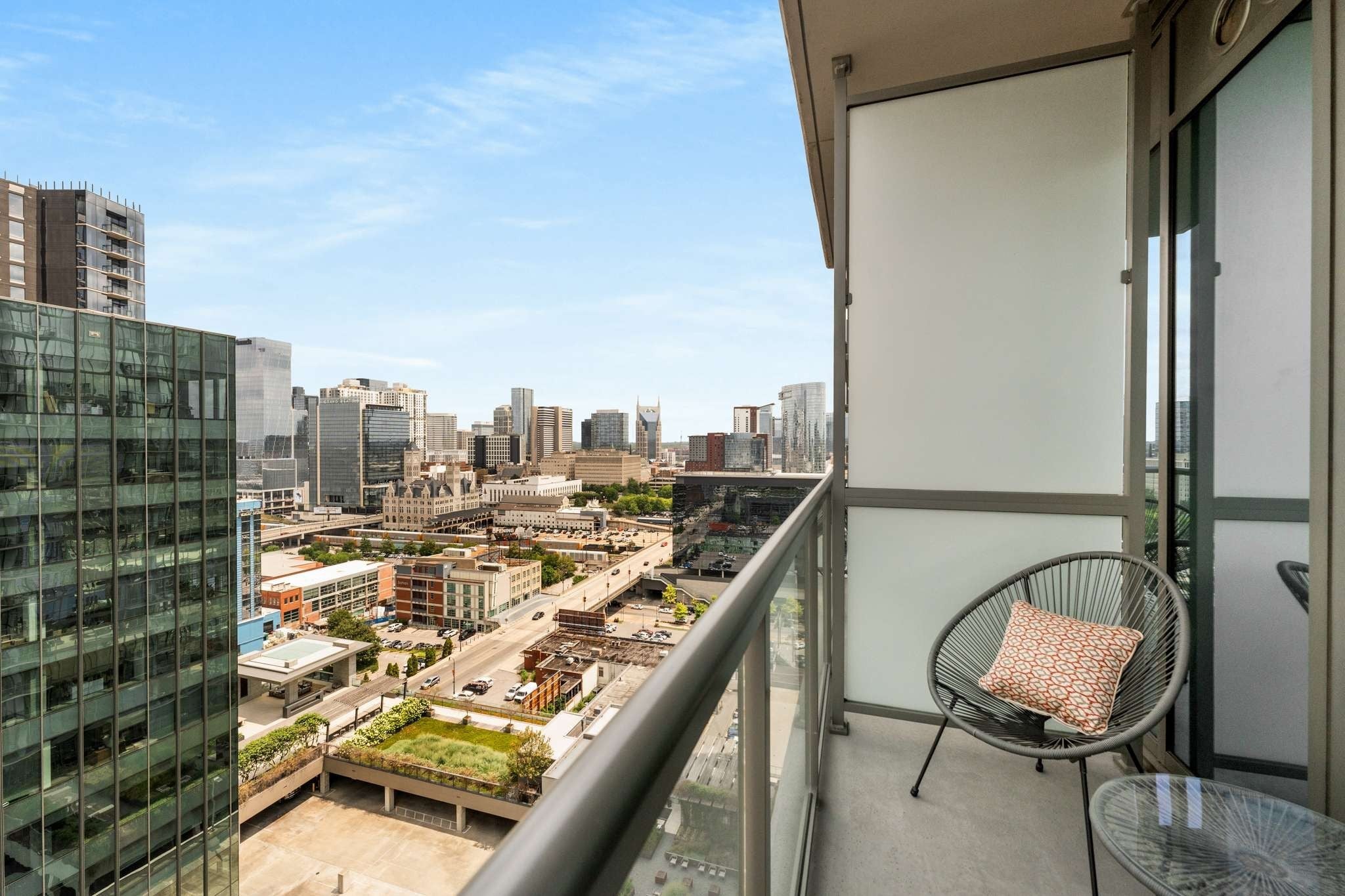 2-bed listing at 1212 Laurel St 1614, Nashville