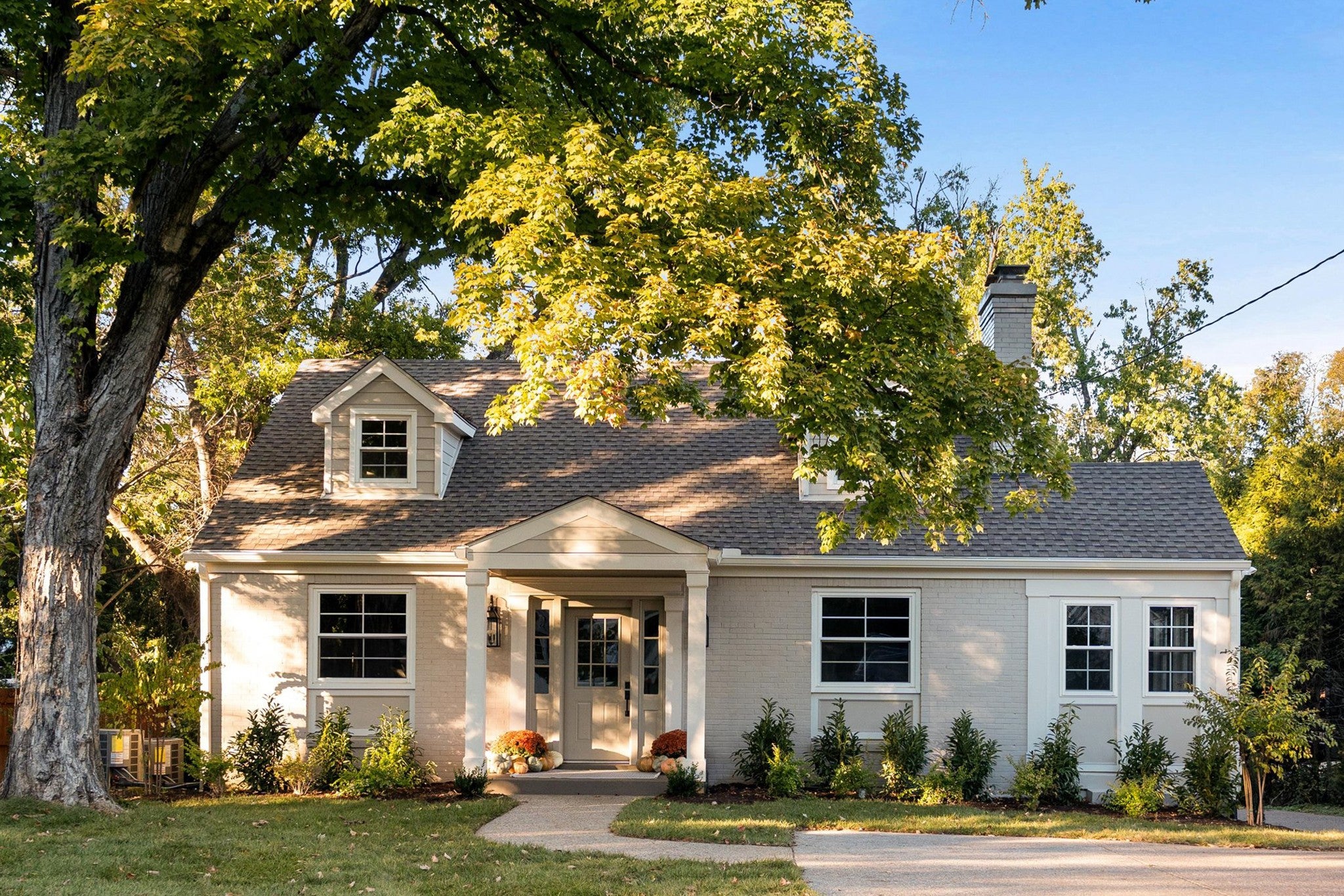 1114 Grandview Dr