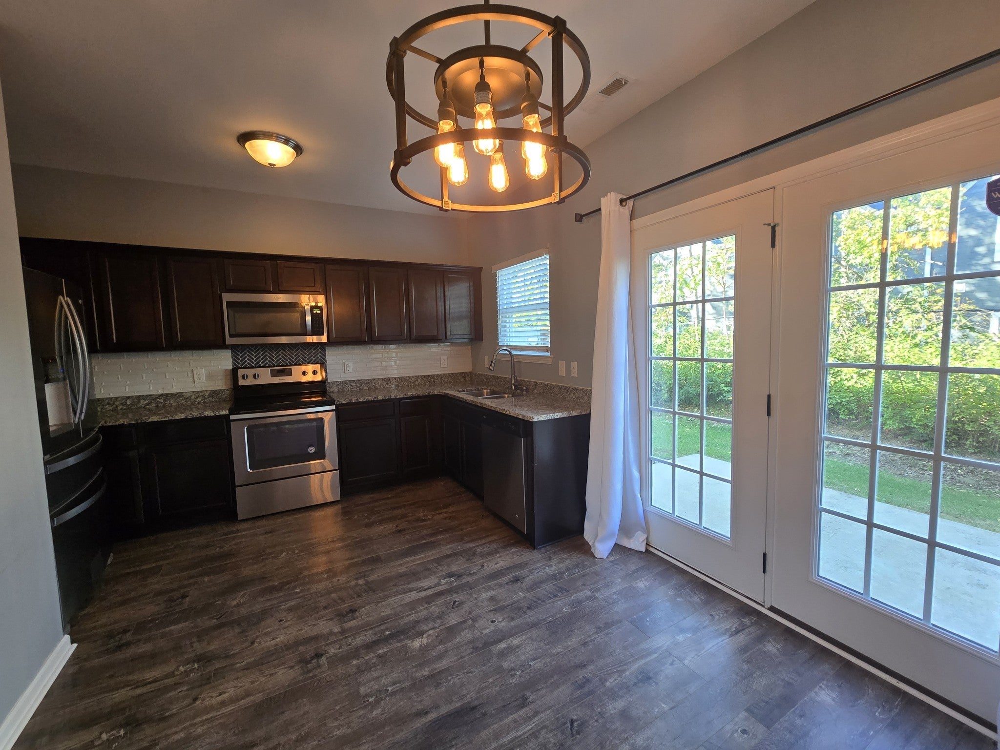 220 Jenna Lee Cir, Madison TN 37115 2-bed home, photo 4 of 16