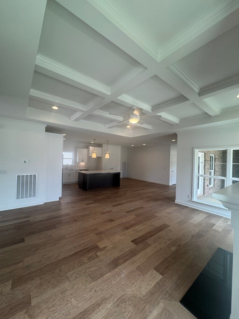 6193 Parkhaven Blvd