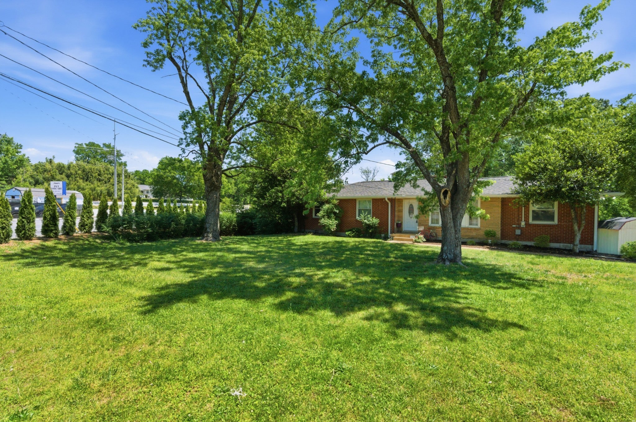 3-bed home for sale in Old Hickory, TN 37138, 101 Newport Dr 101 Newport Dr, Old Hickory TN 37138 3-bed home, photo 3 of 37