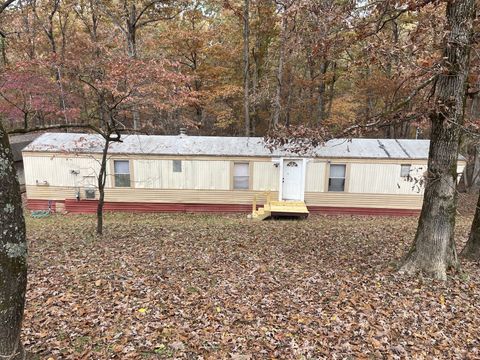 2203 Deer Lake Dr Nunnelly TN 37137