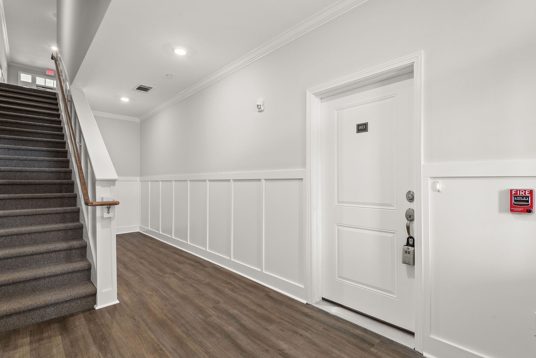 836 Goswell Dr 3