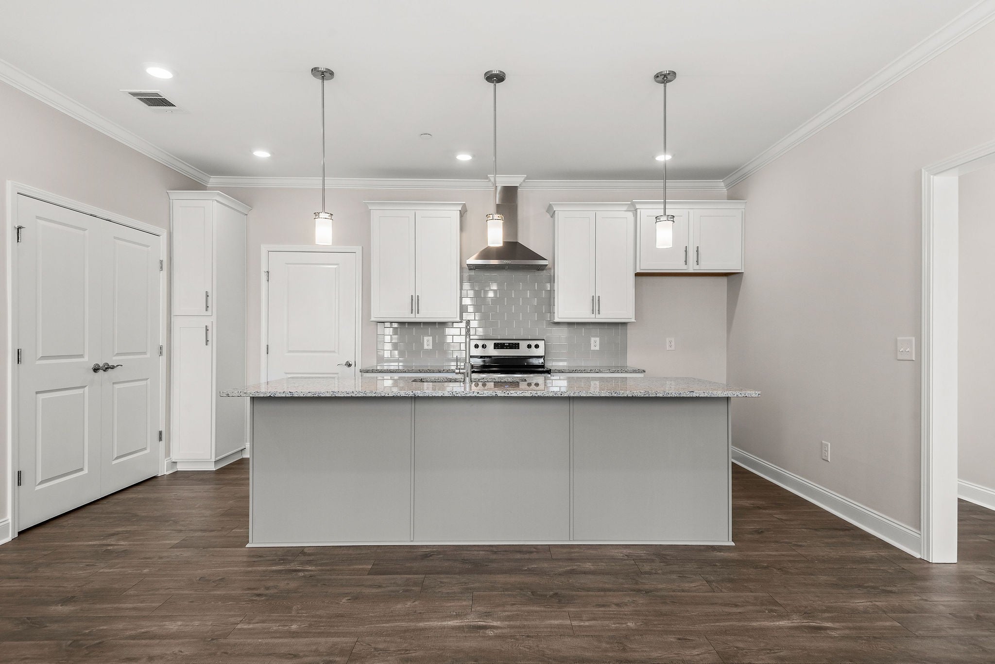 836 Goswell Dr 3