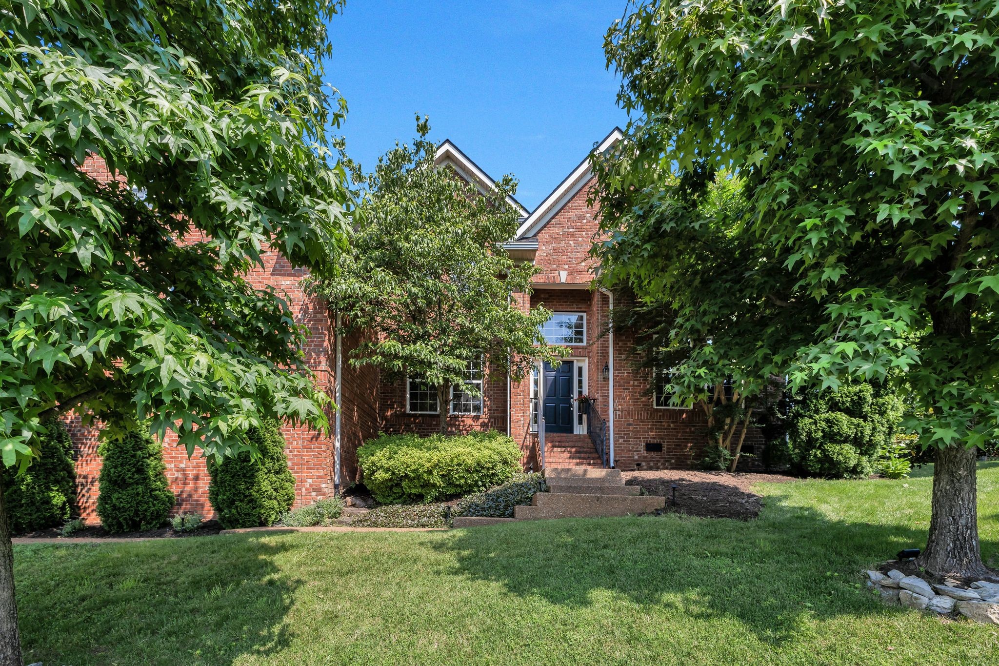 415 Enclave Ct