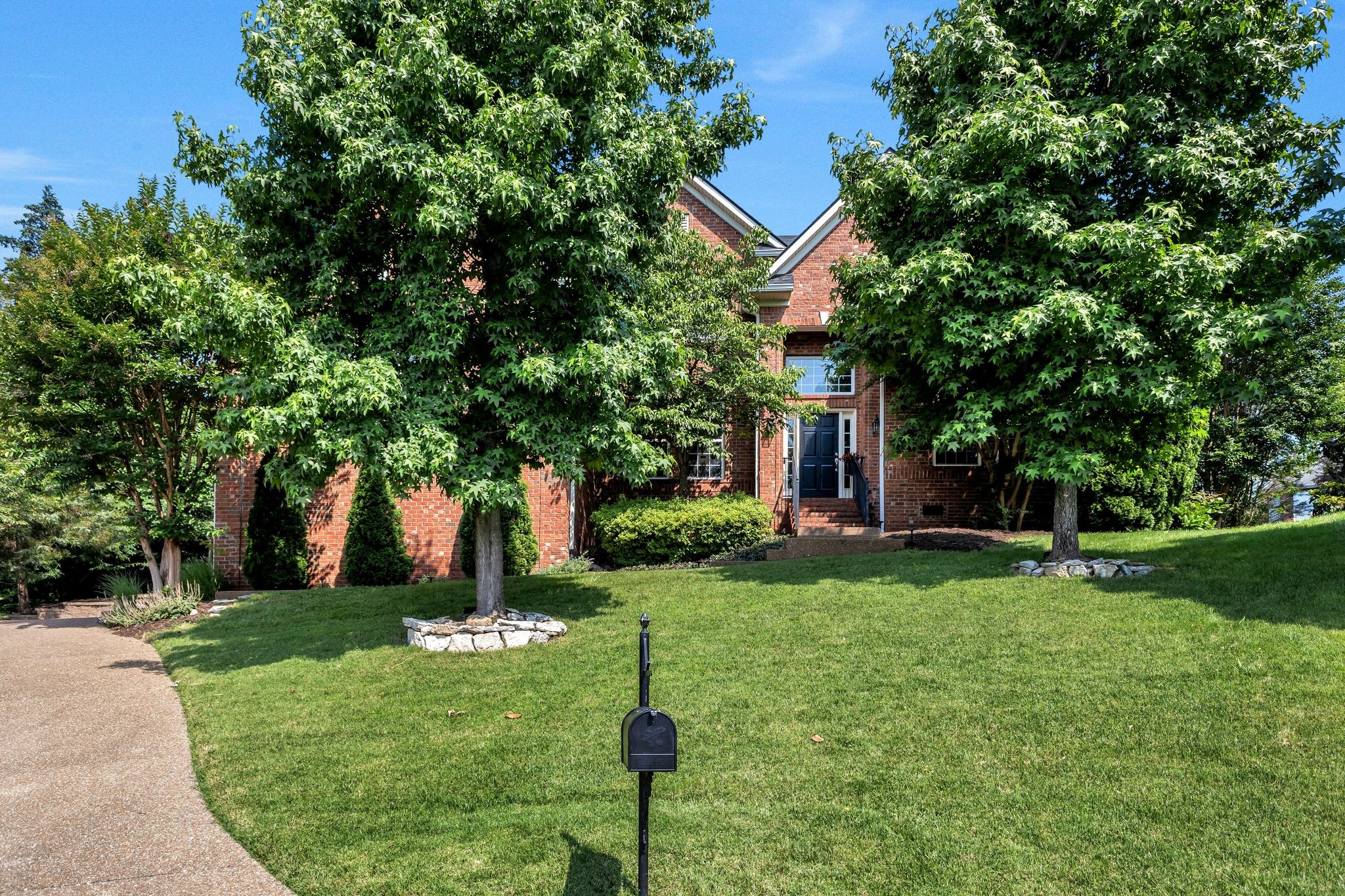 415 Enclave Ct