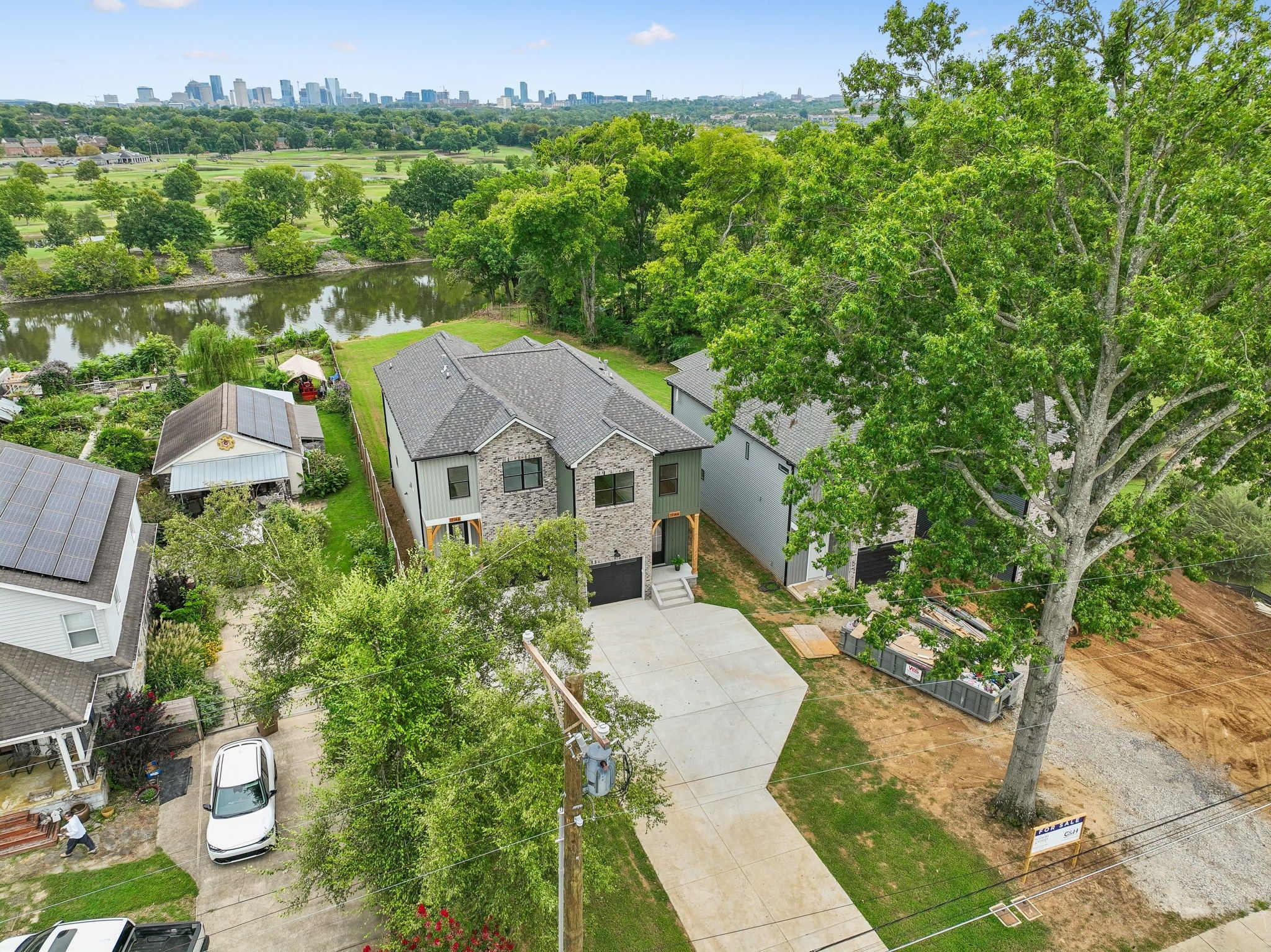 3-bed listing at 1714b River Dr, Nashville
