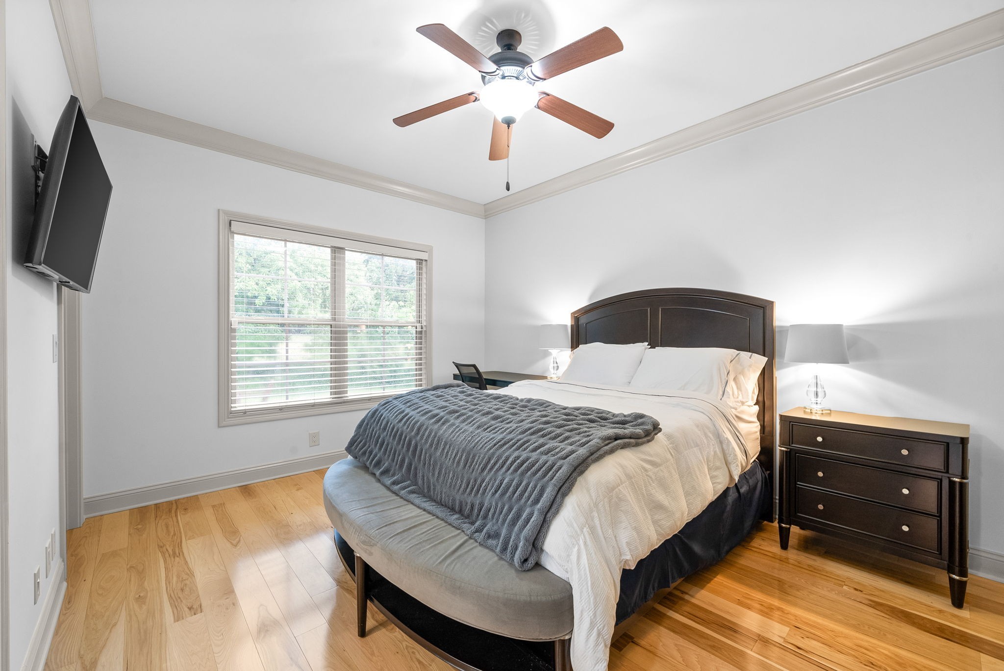 Clarksville, Tennessee 37043, United States, 5 Bedrooms Bedrooms, ,4 BathroomsBathrooms,Residential,Active,205447