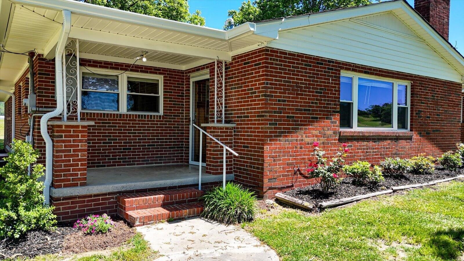 181 Mantooth Road SE