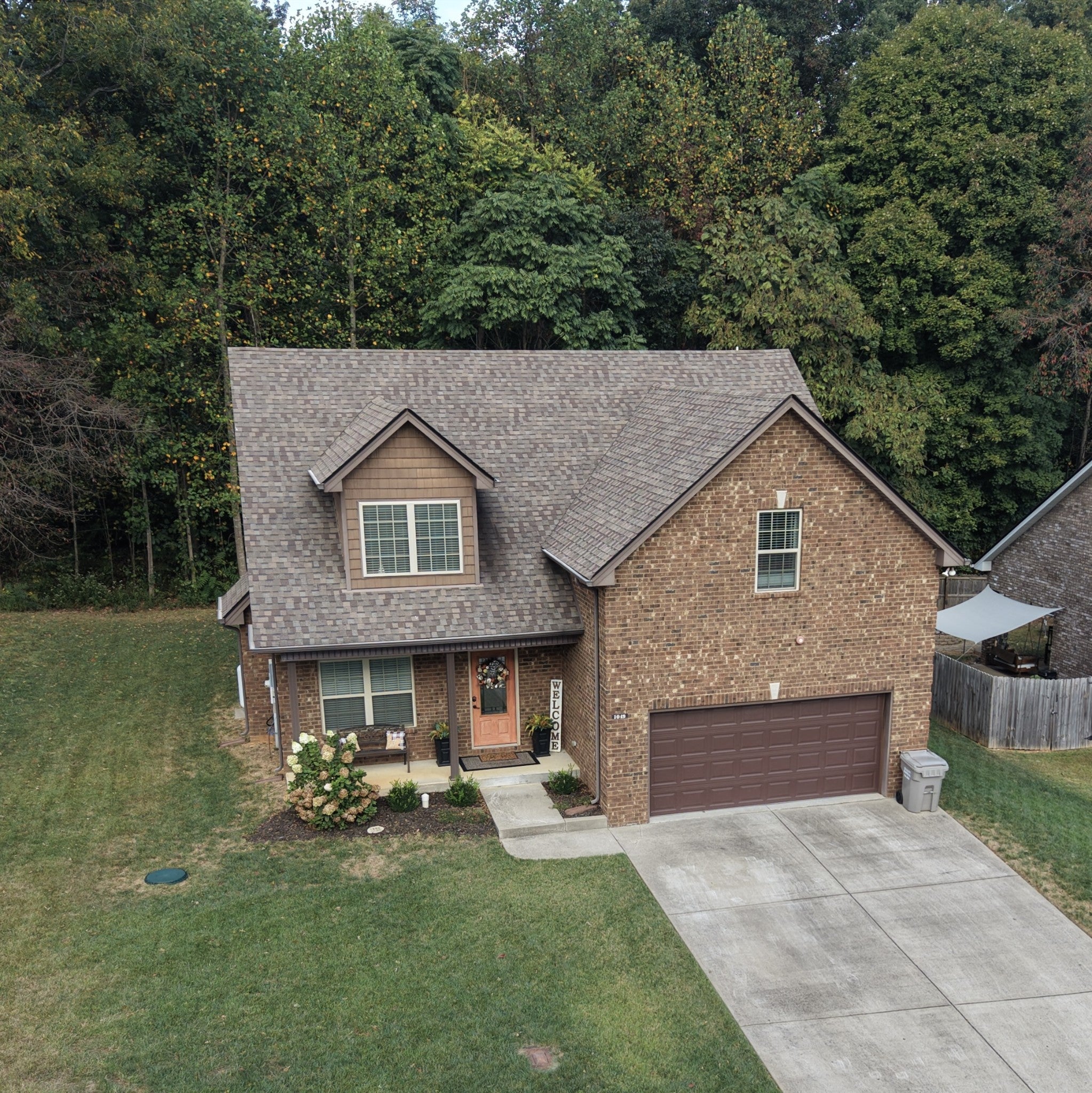 1049 Grace Meade