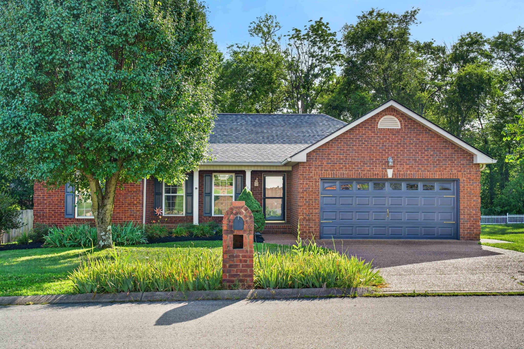 153 Putter Point Dr