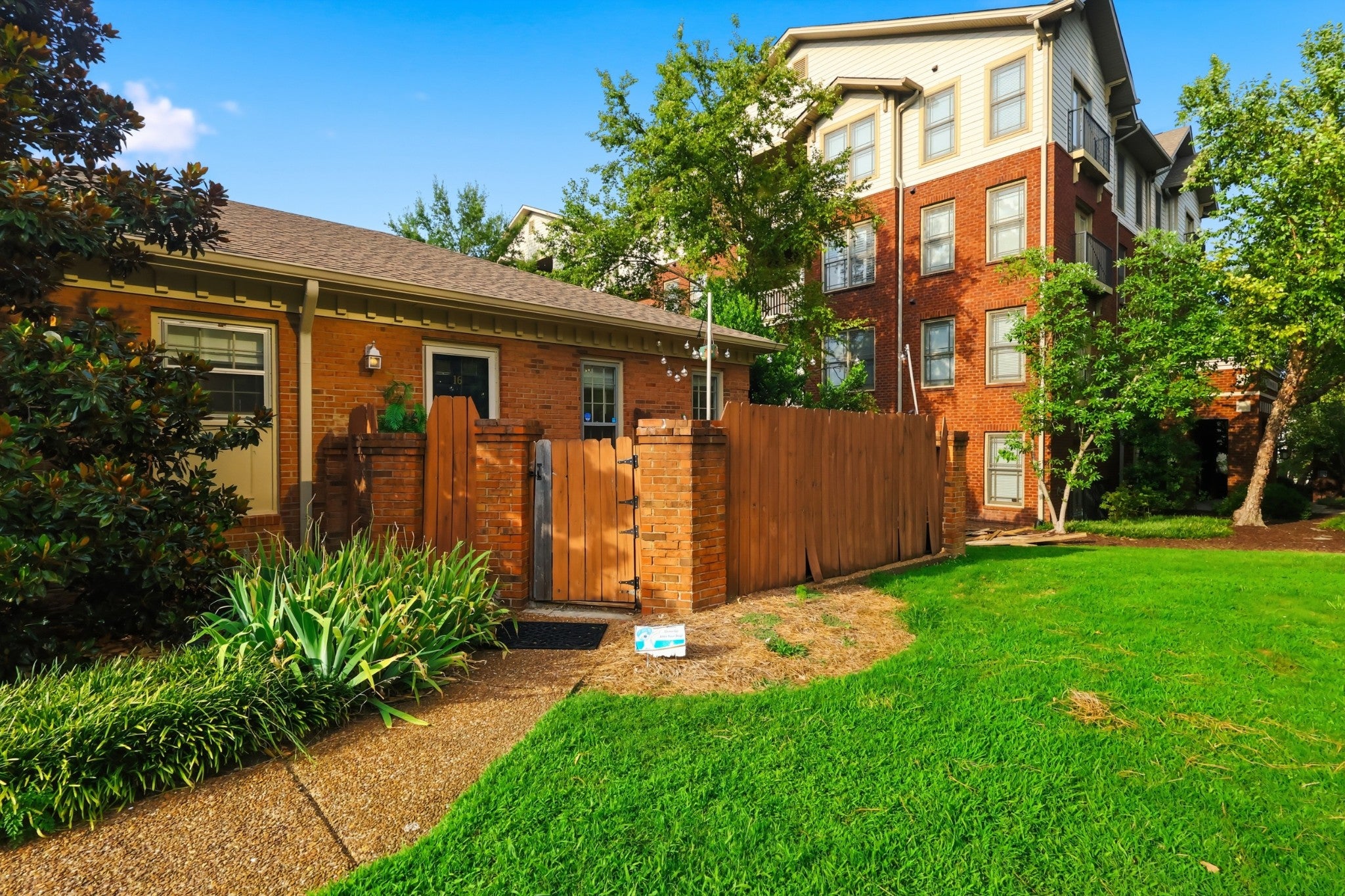 3110 W End Cir 16
