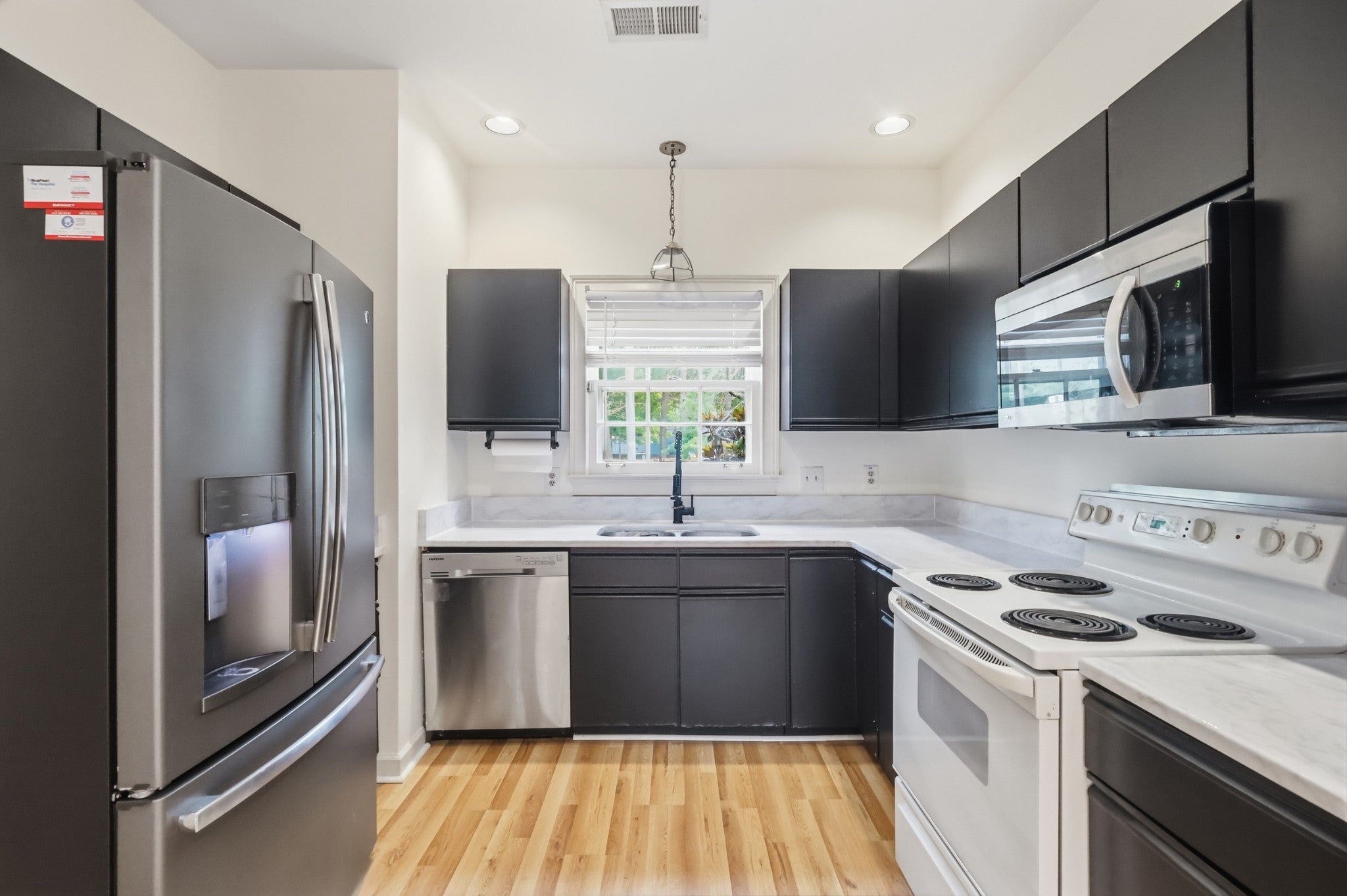 3110 W End Cir 16