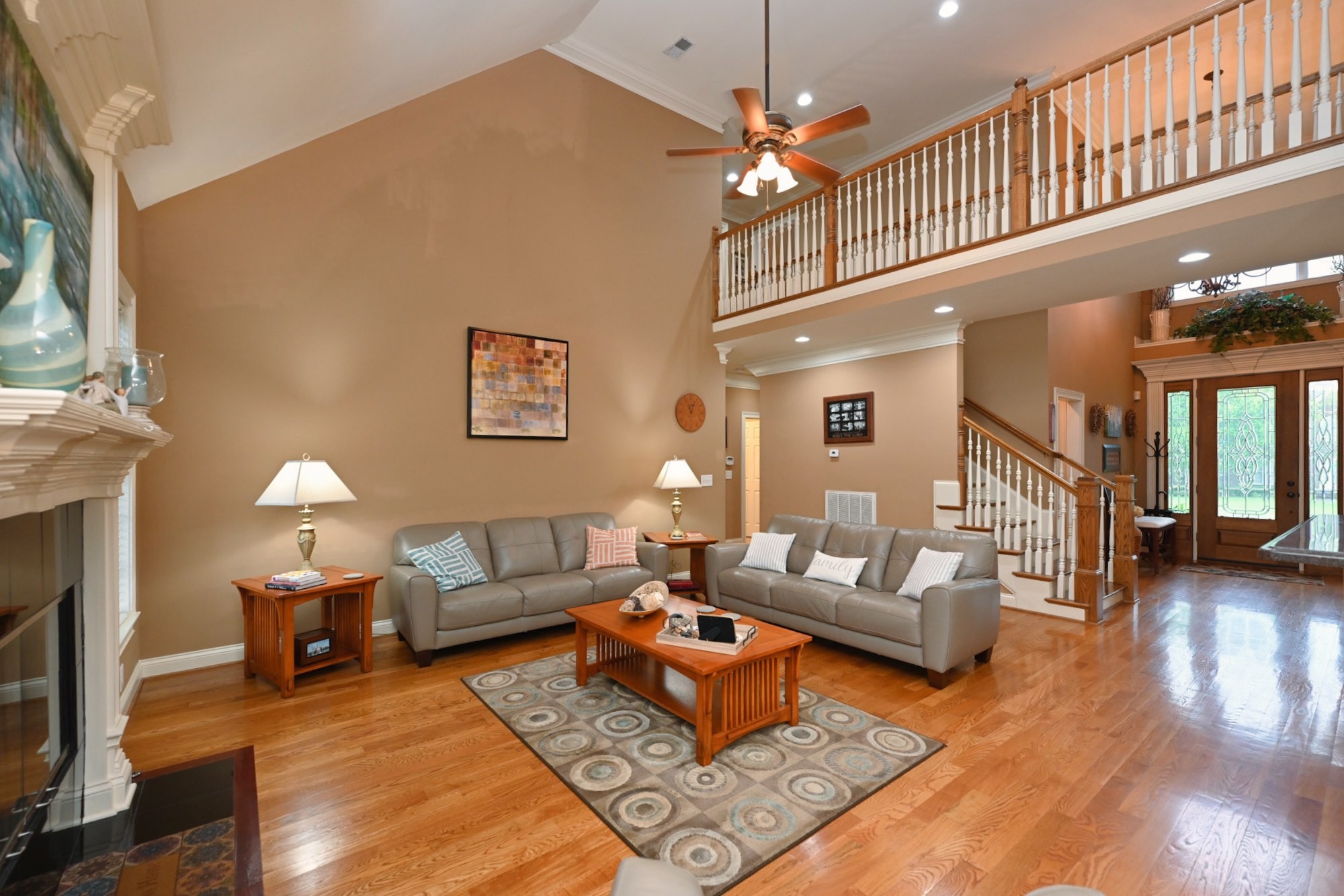 1043 Dorset Dr