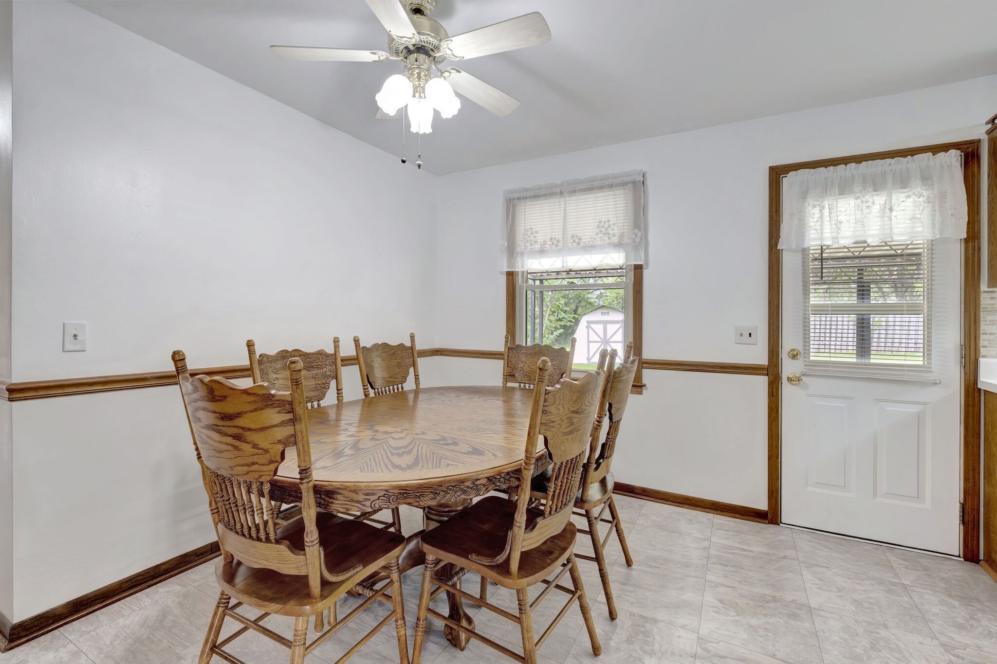 211 Friendship Dr