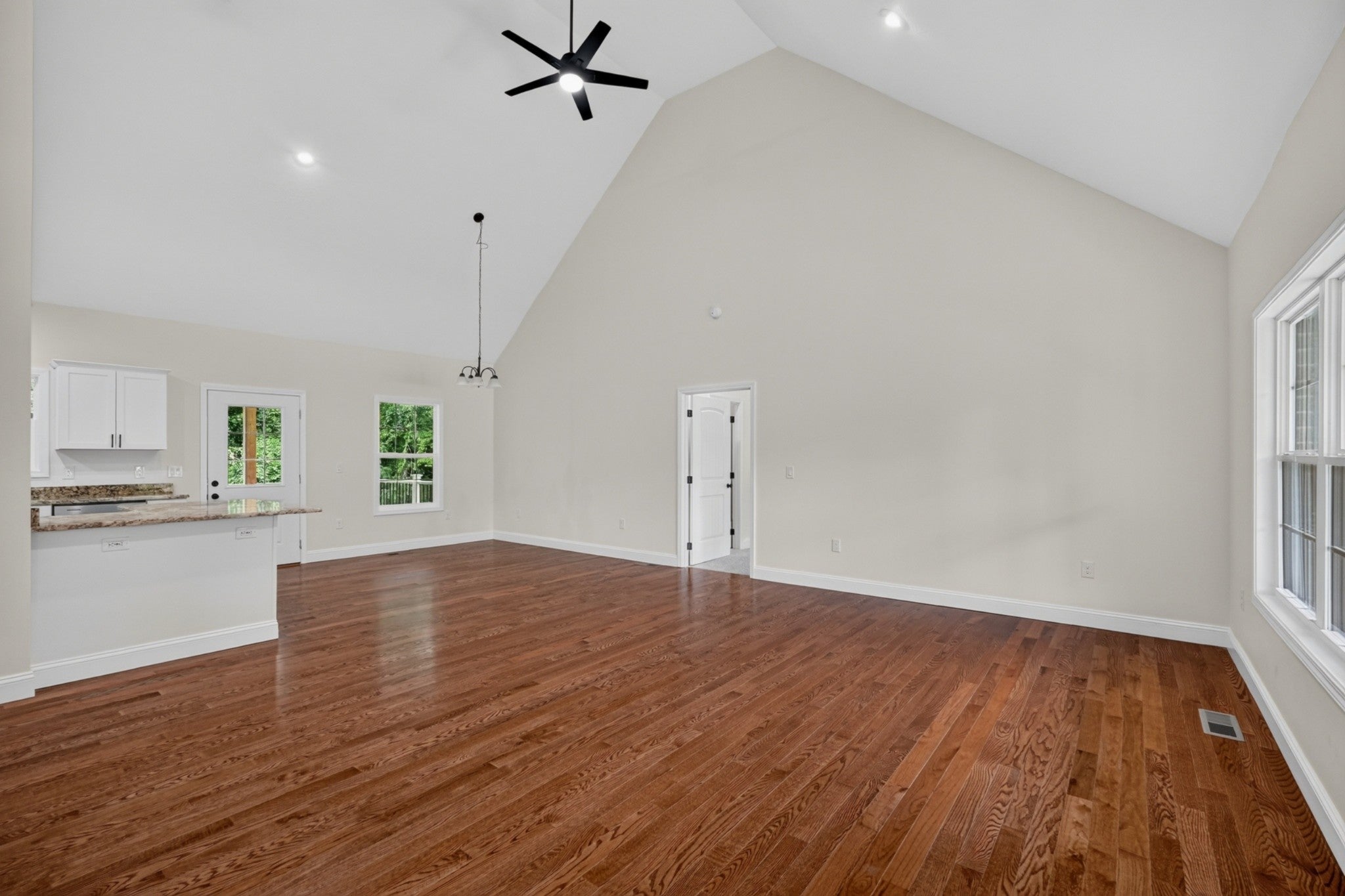 920 Franklin Ct