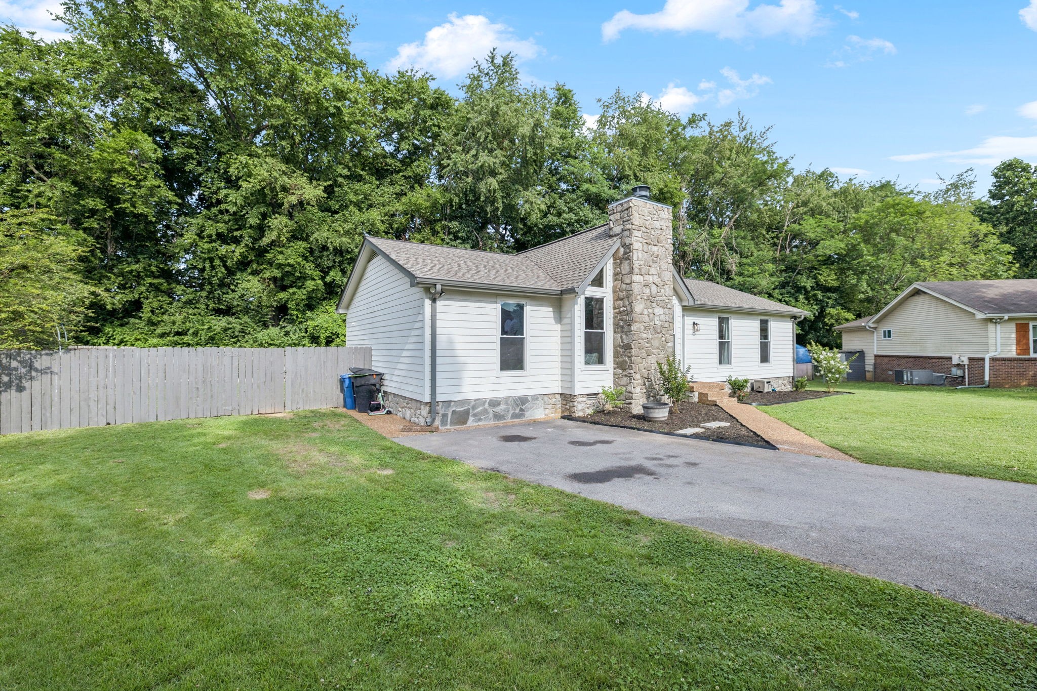 217 Matthew Pl