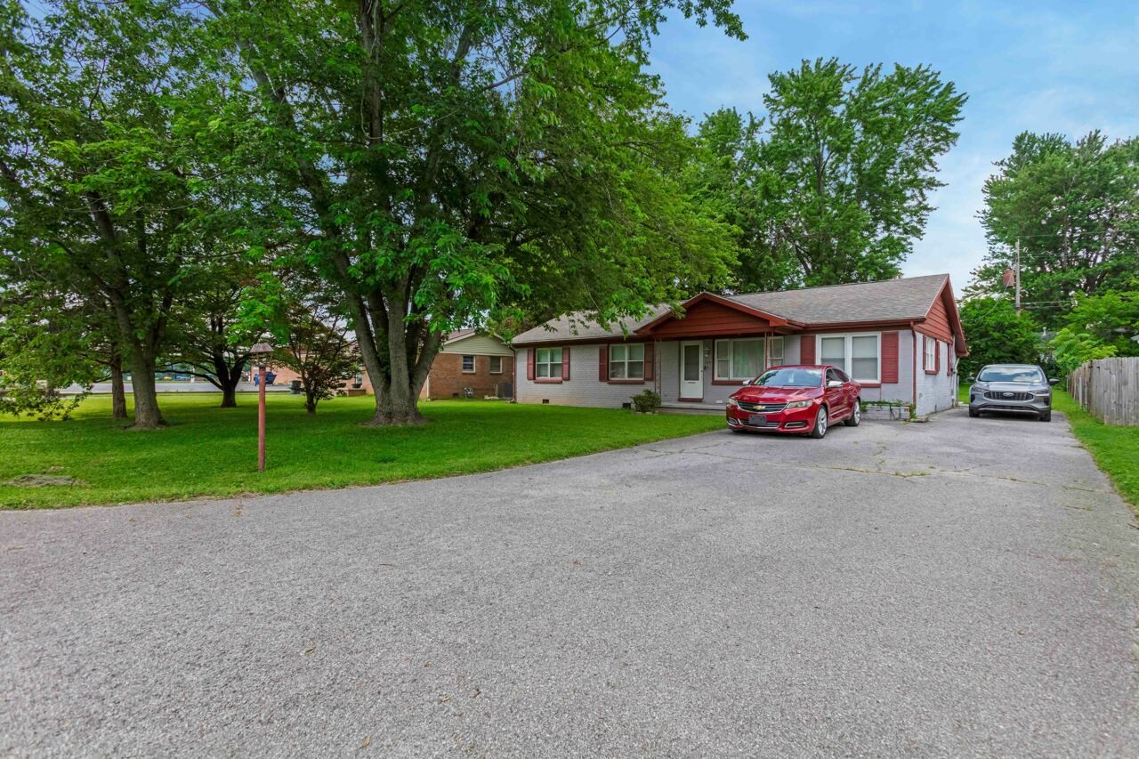 1710 Clarence Dr