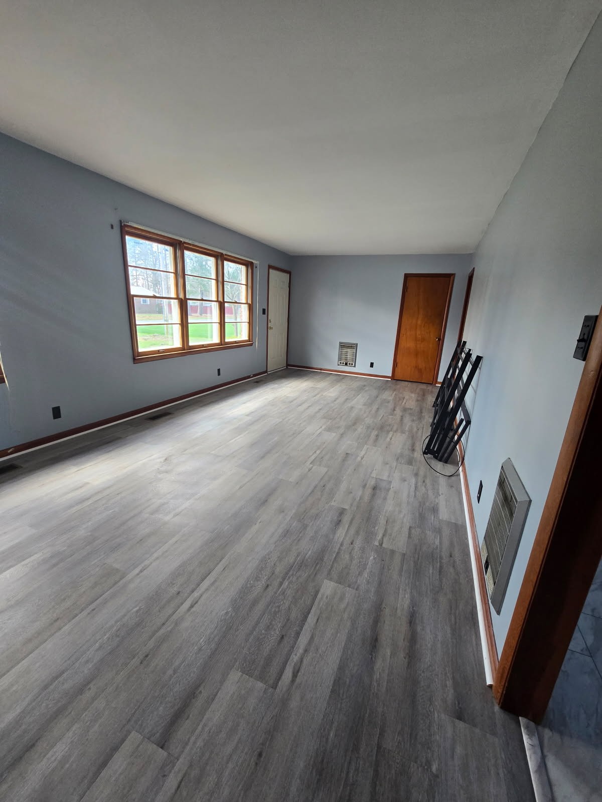 204 Stillwood Dr
