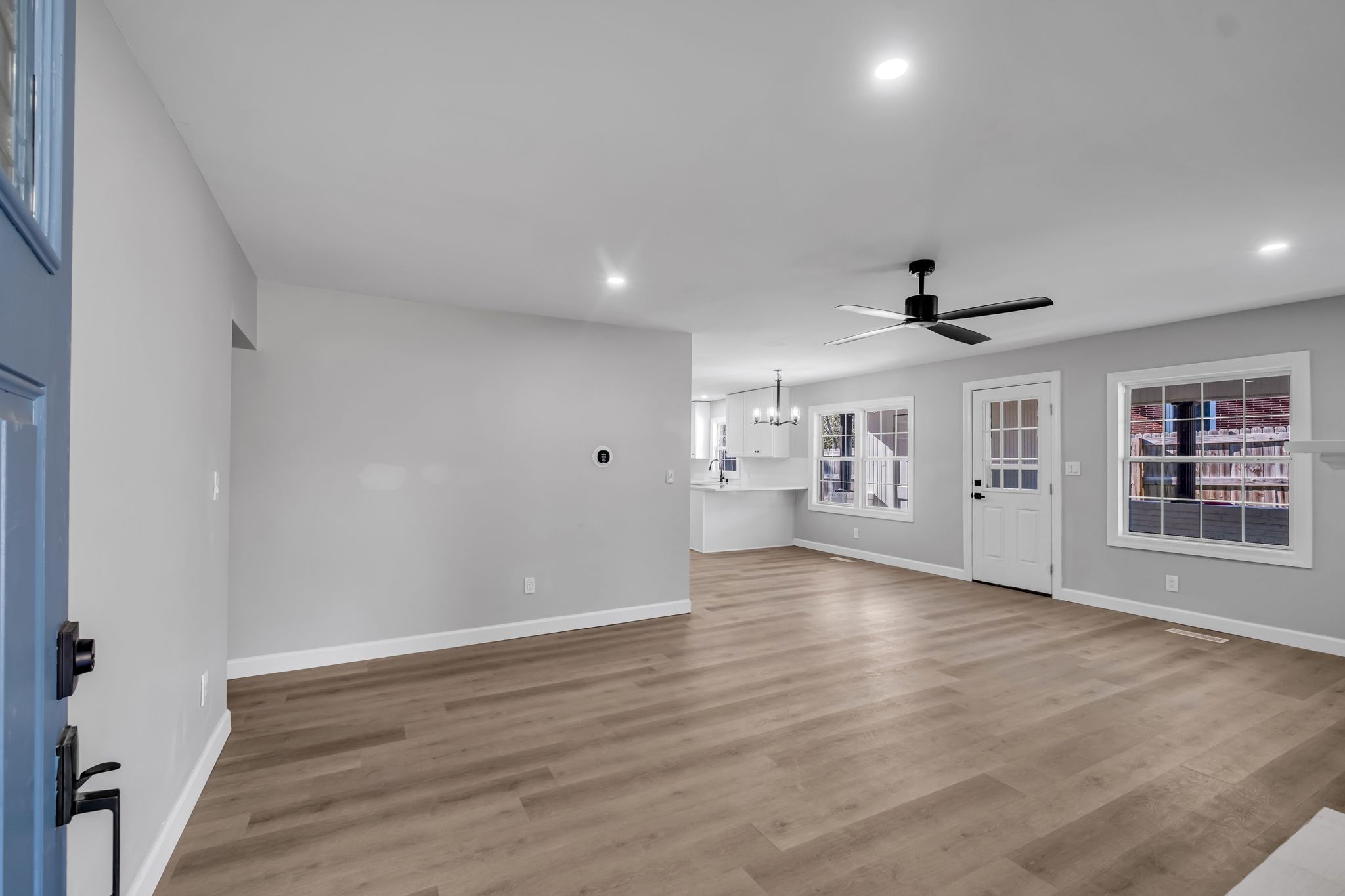 90 Shaw Ln