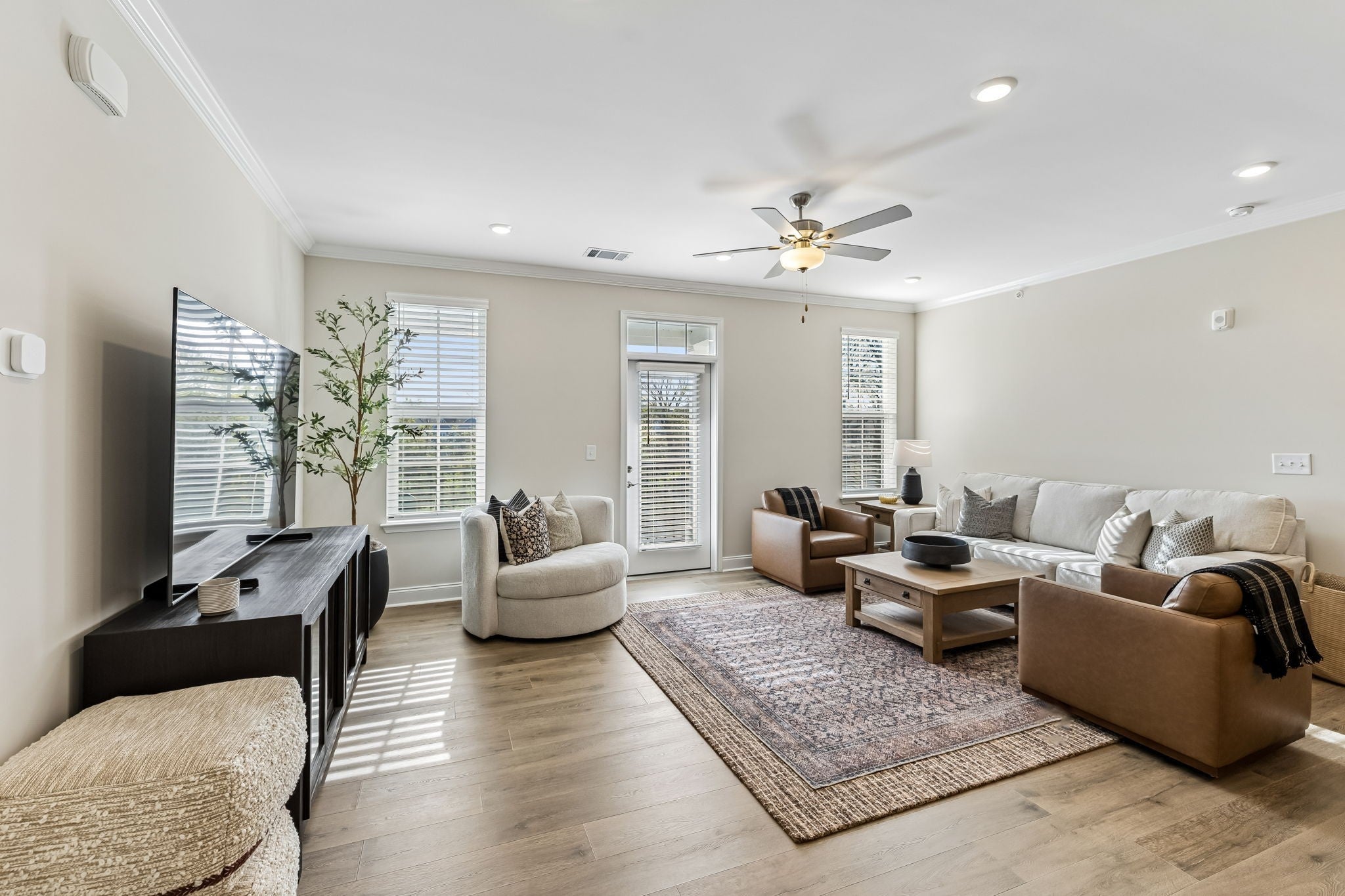 3220 Patcham Dr 204