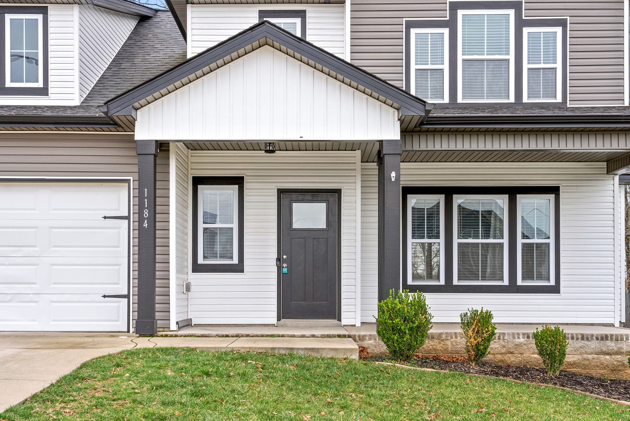 Clarksville, Tennessee 37040, United States, 4 Bedrooms Bedrooms, ,3 BathroomsBathrooms,Residential,Active,116912