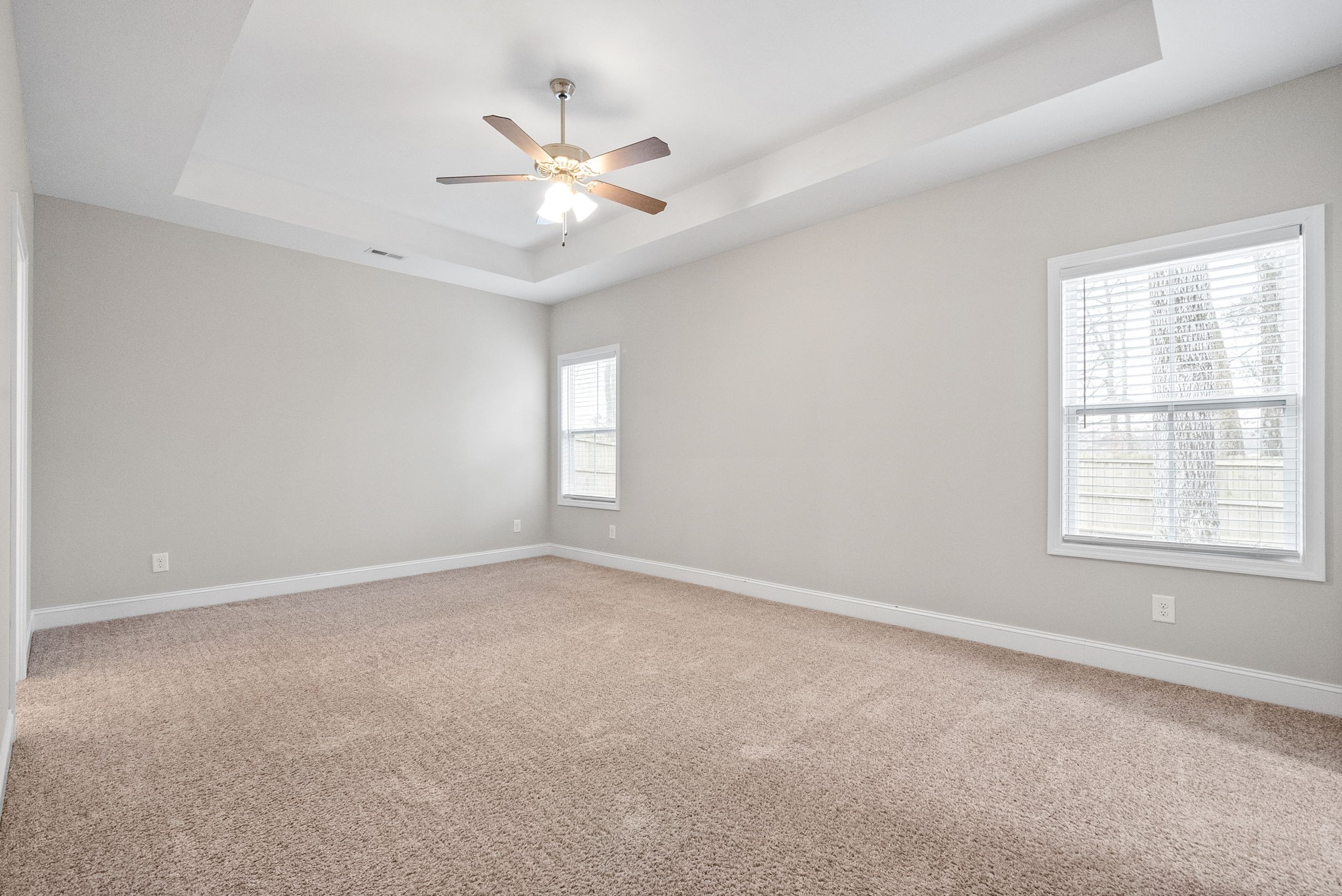 Clarksville, Tennessee 37040, United States, 4 Bedrooms Bedrooms, ,3 BathroomsBathrooms,Residential,Active,116912