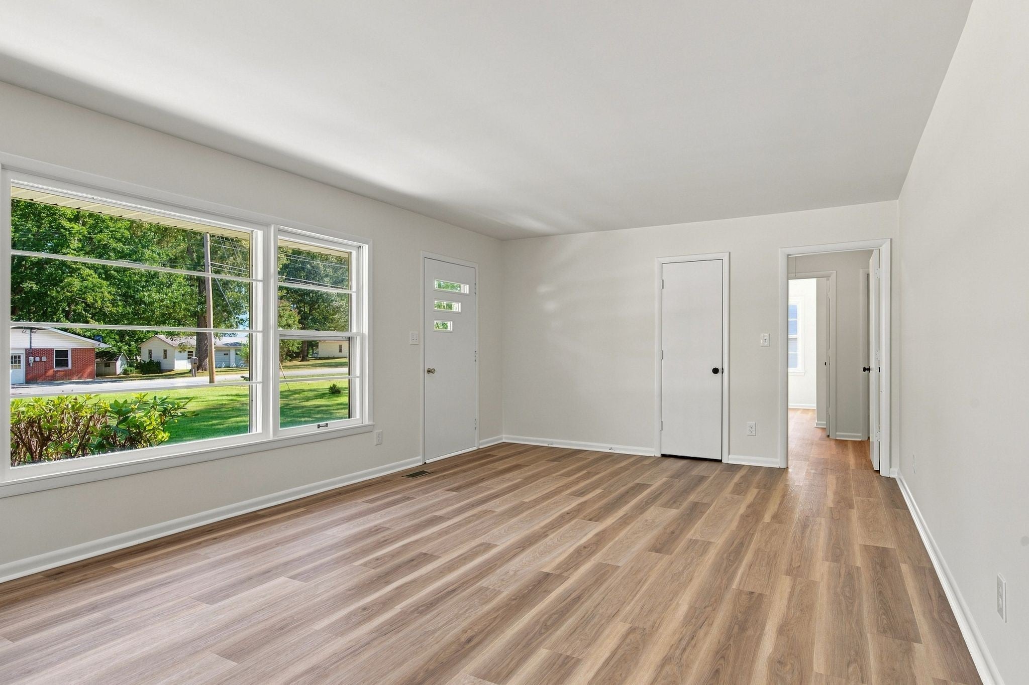 207 Sunset Dr
