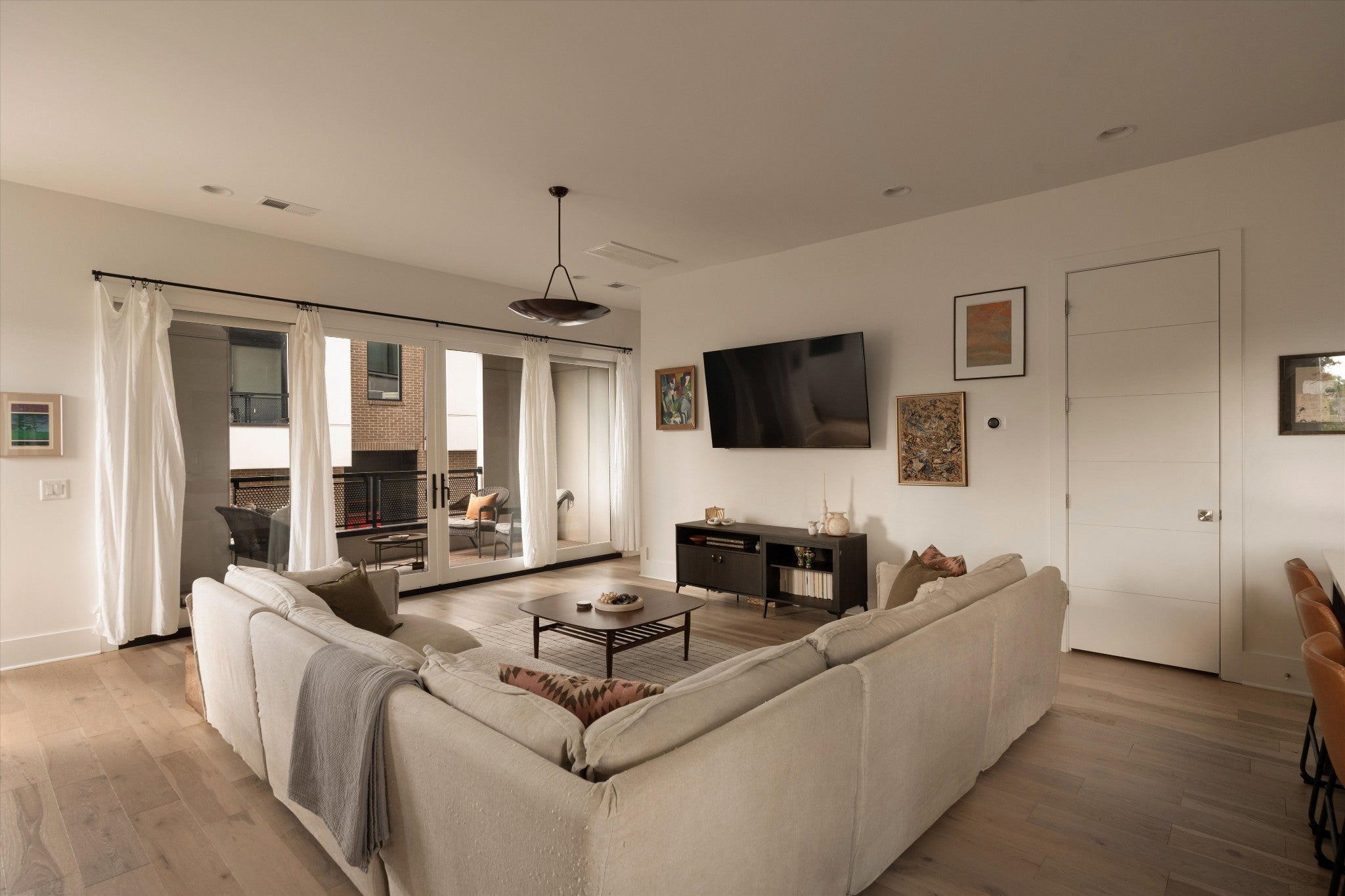 1242 2nd Ave S 10