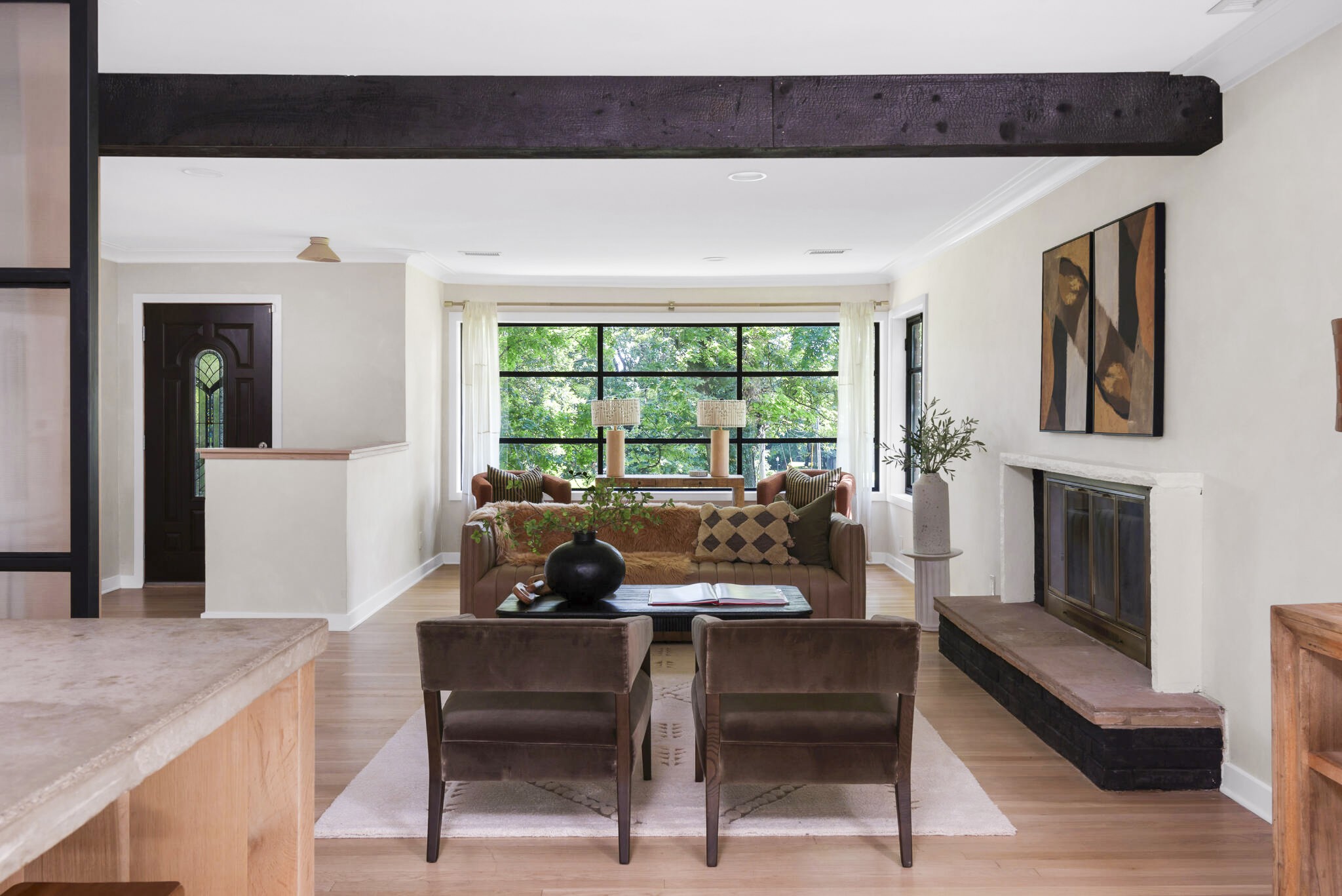 605 Burgundy Dr