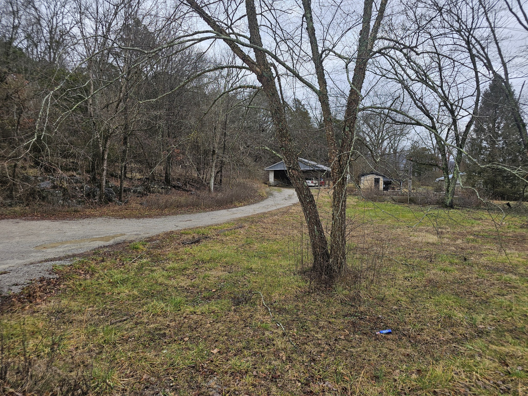 32 Hawks Hollow Rd