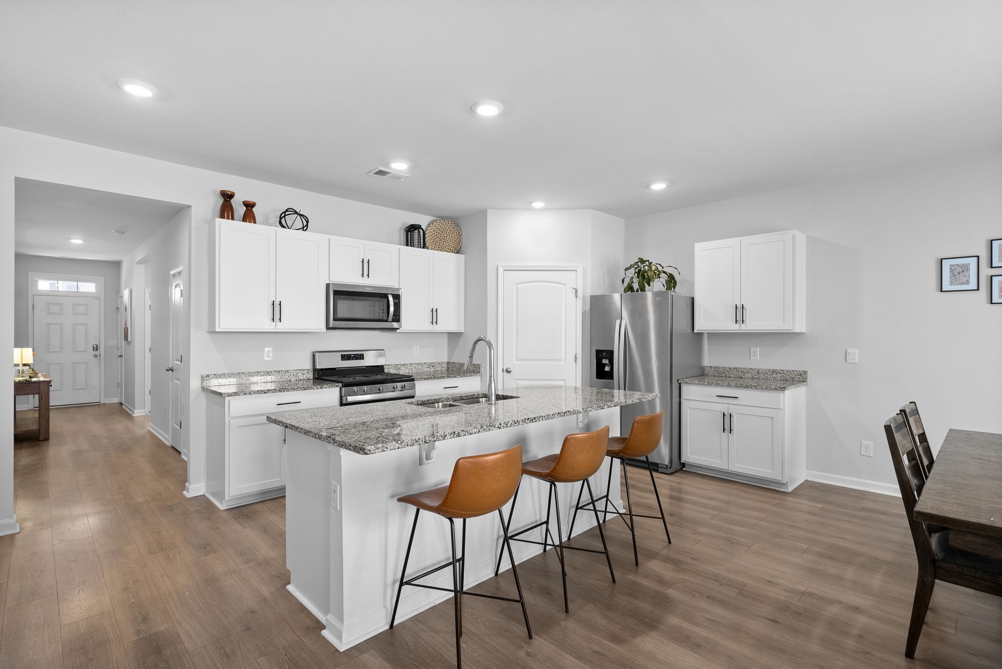 1136 Woodbridge Blvd