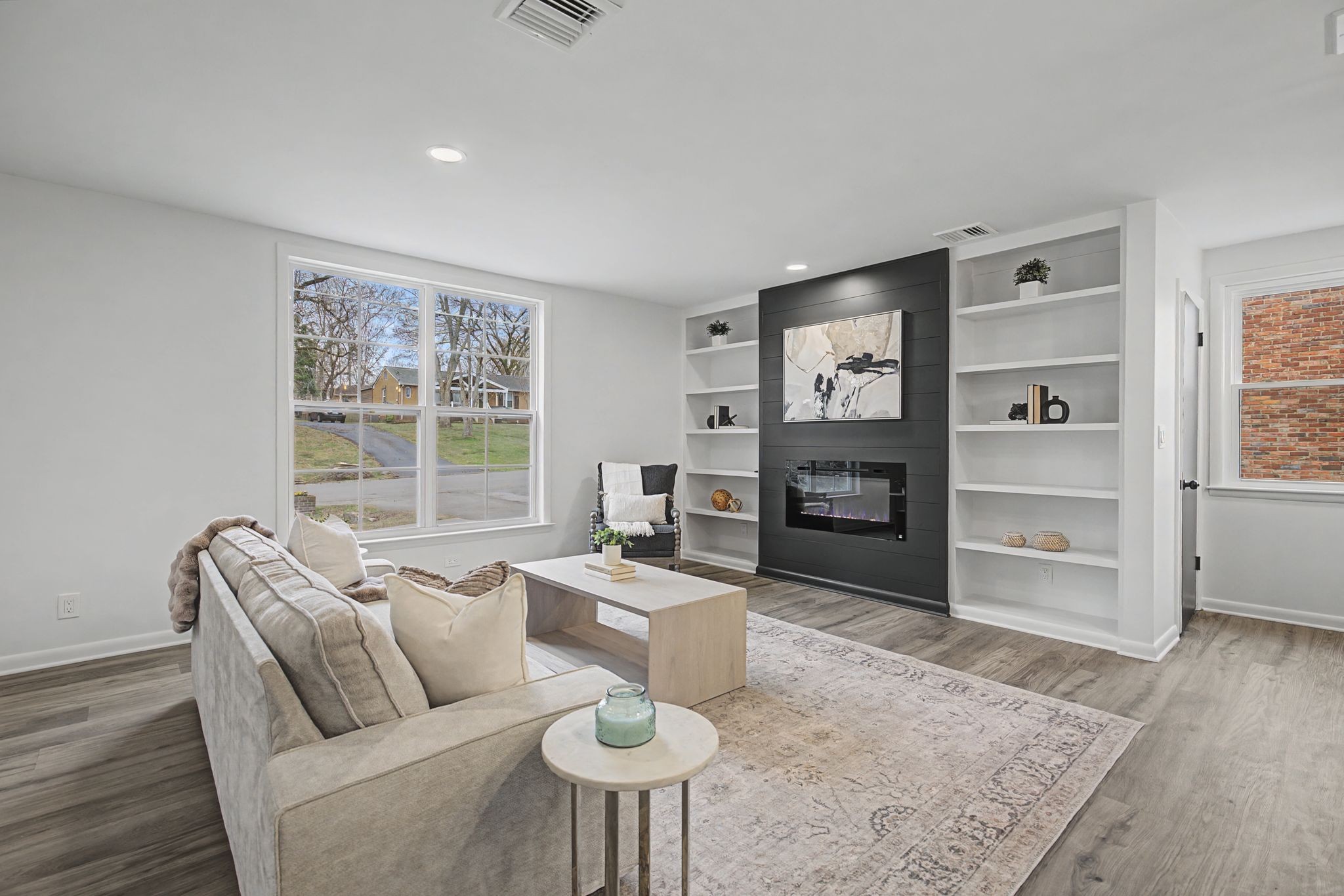 344 Lynn Dr