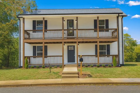 212 Sylvis St Dickson TN 37055