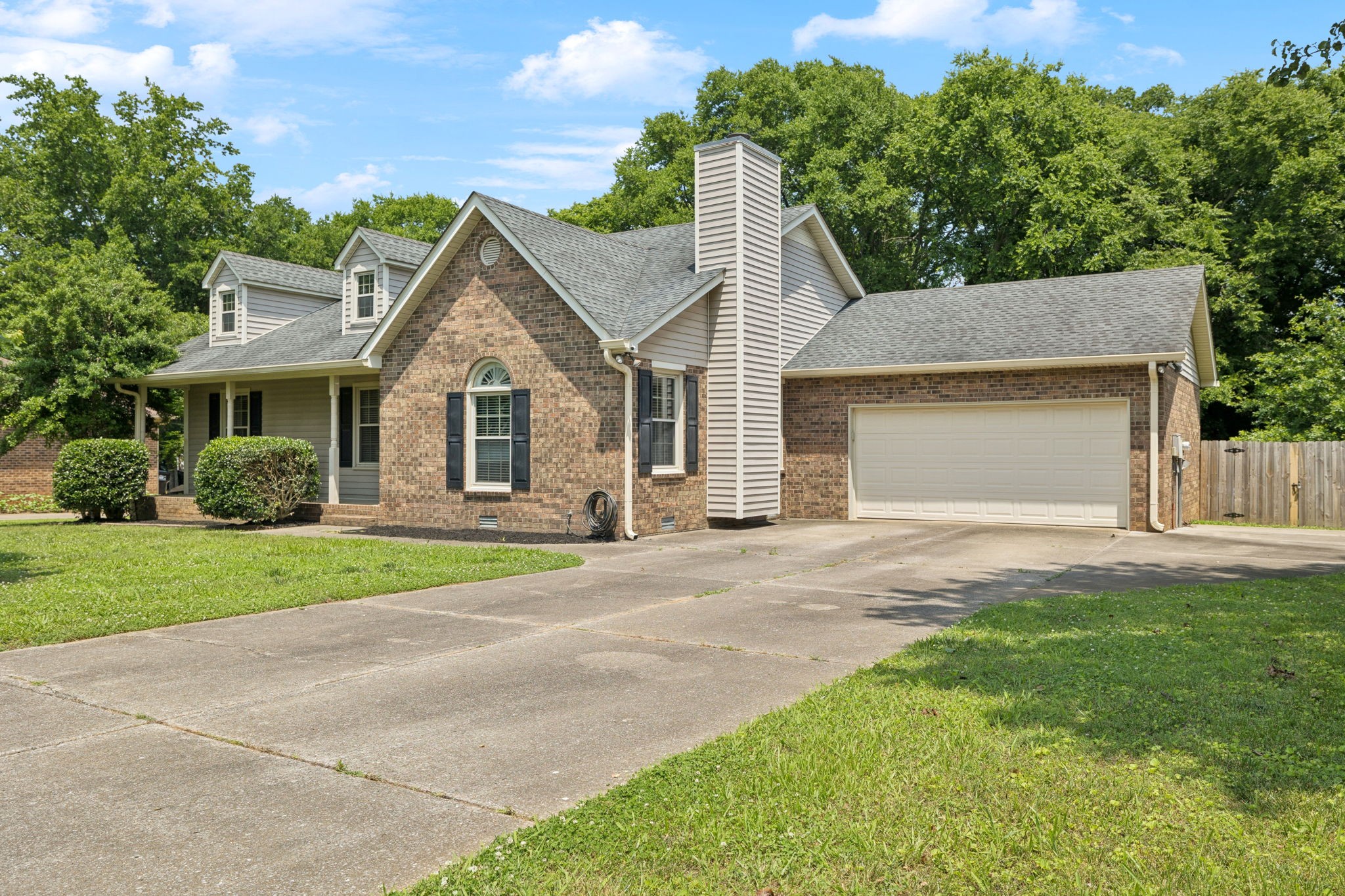 2118 Winthorne Ln