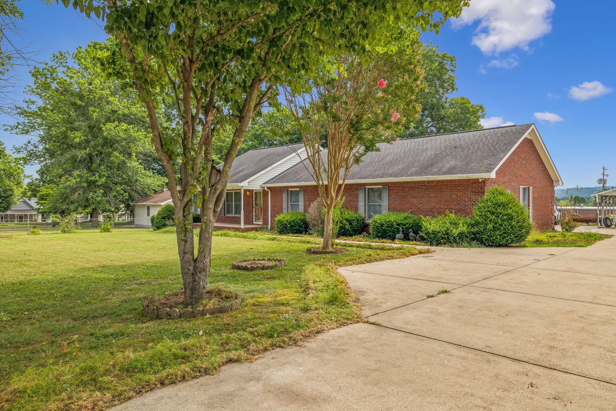View Gordonsville, TN 38563 house