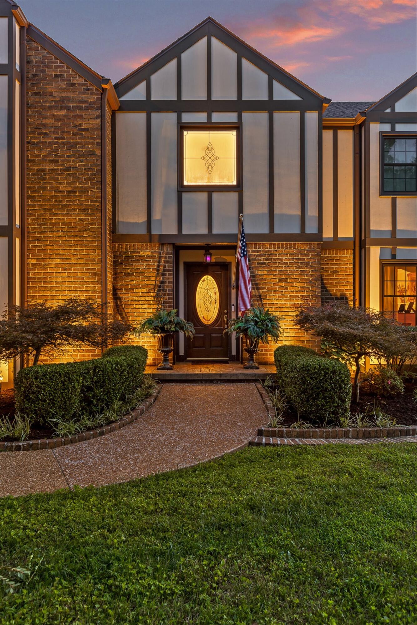 7819 Stonehenge Drive