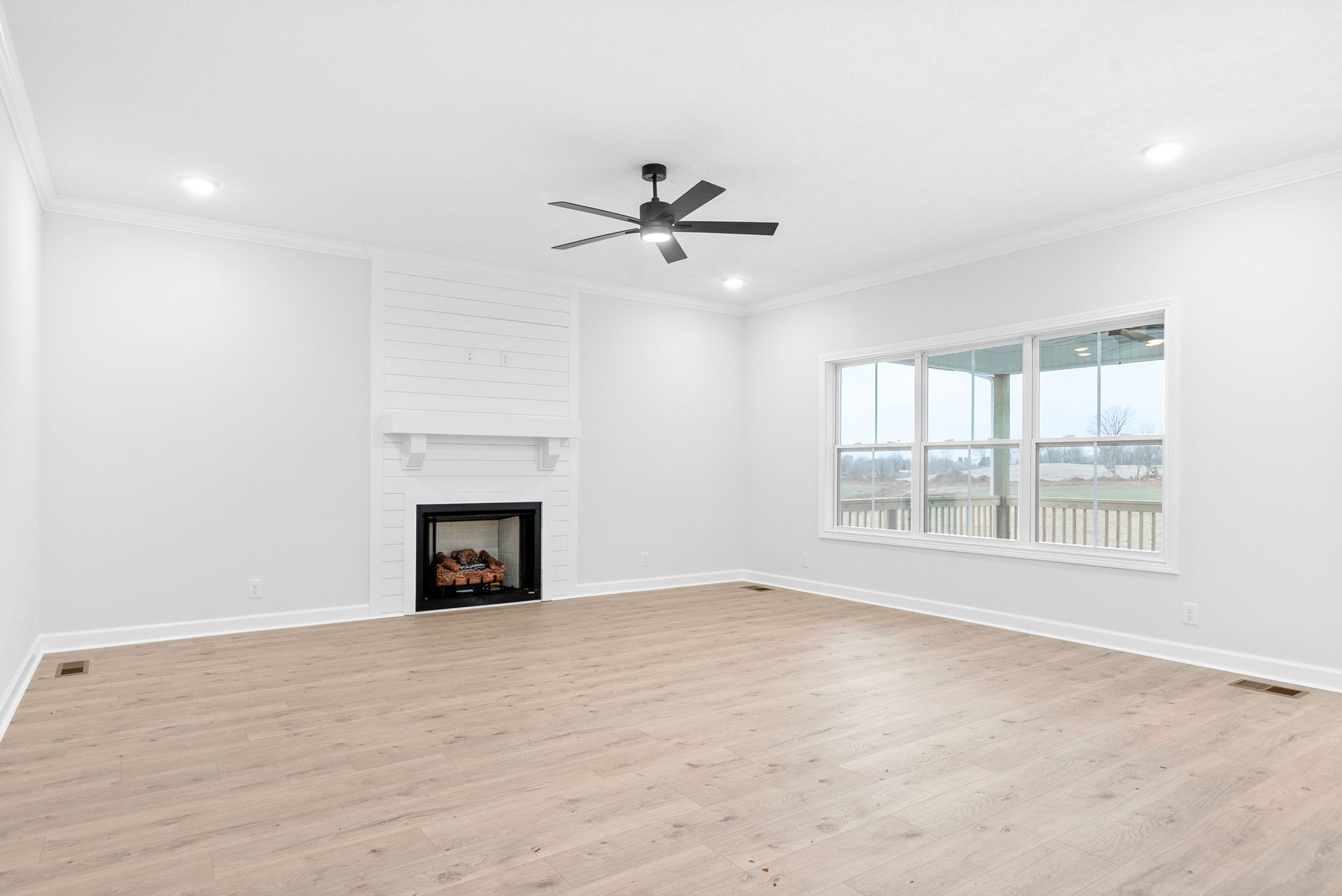 1758 Oak Forest Dr